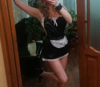 Живу в Москве, поэтому у нас будет возможность встретиться где угодно в этом зажигательном городе. Мои услуги разнообразны и открыты для экспериментов. Я искушенная соблазнительница, способная удовлетворить все твои сексуальные фантазии. 🌟 Мои клиенты всегда оставляют положительные отзывы и возвращаются ко мне снова и снова. 😉 В моем арсенале есть фото, чтобы ты смог оценить мои прелести заранее. Жду встречи с нетерпением! 💋 Нина